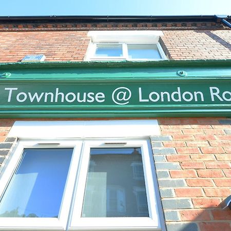 Townhouse Plus @ London Road Stoke Bagian luar foto